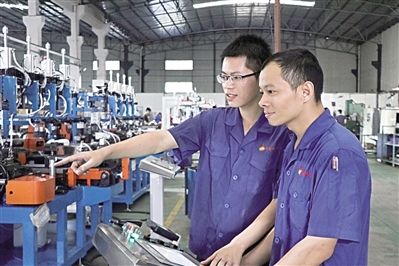 工程師康俊潤(rùn):有問題虛心求教 有技術(shù)悉心傳授