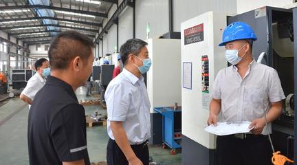 嚴華在邵陽經濟技術開發區企業開展&ldquo;送政策、解難題、優服務&rdquo;行動